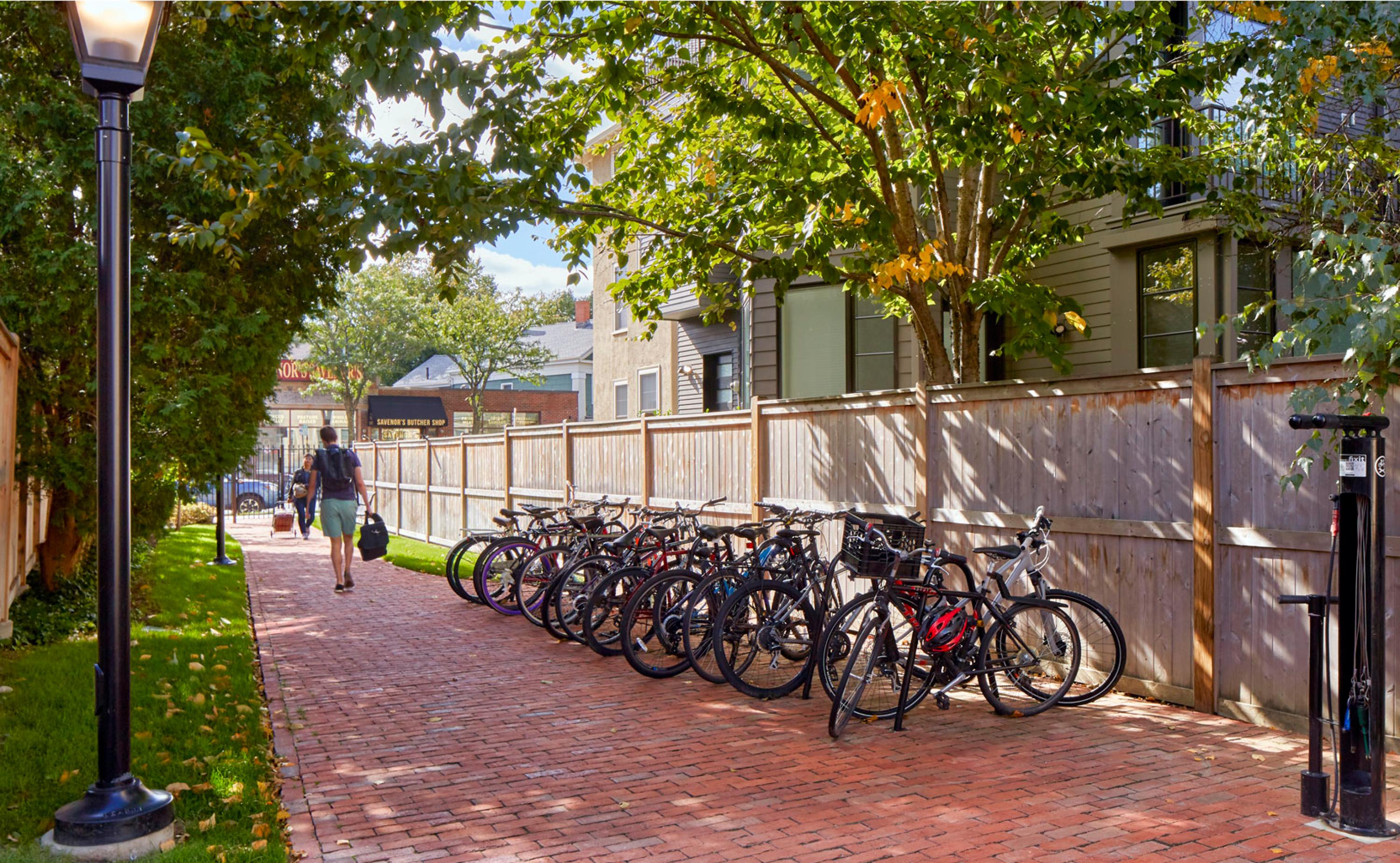 slideshow-image-04_0.jpg Harvard neighborhood