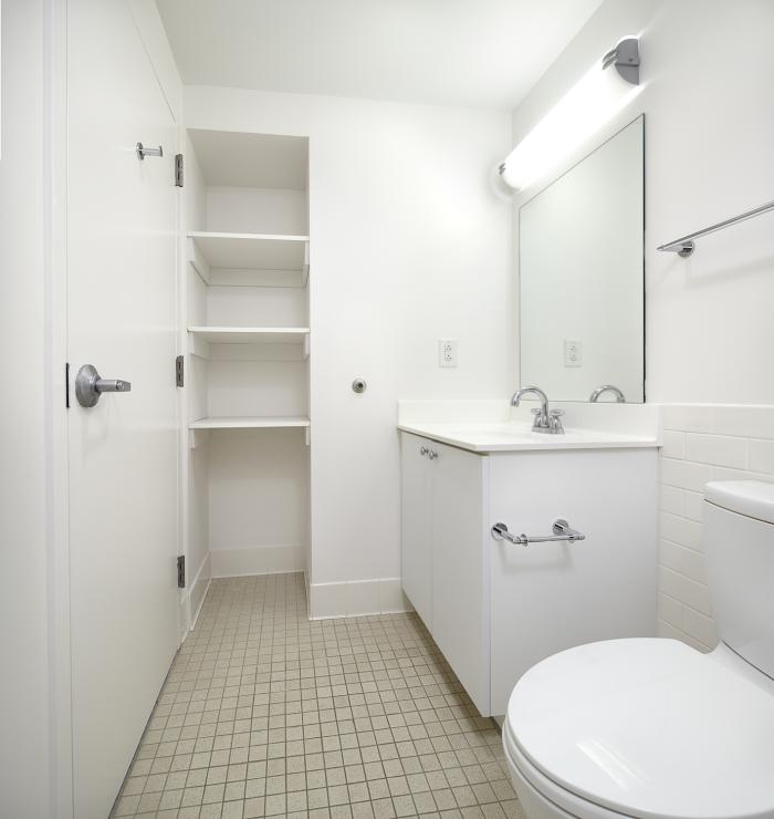 5 Cowperthwaite studio bathroom