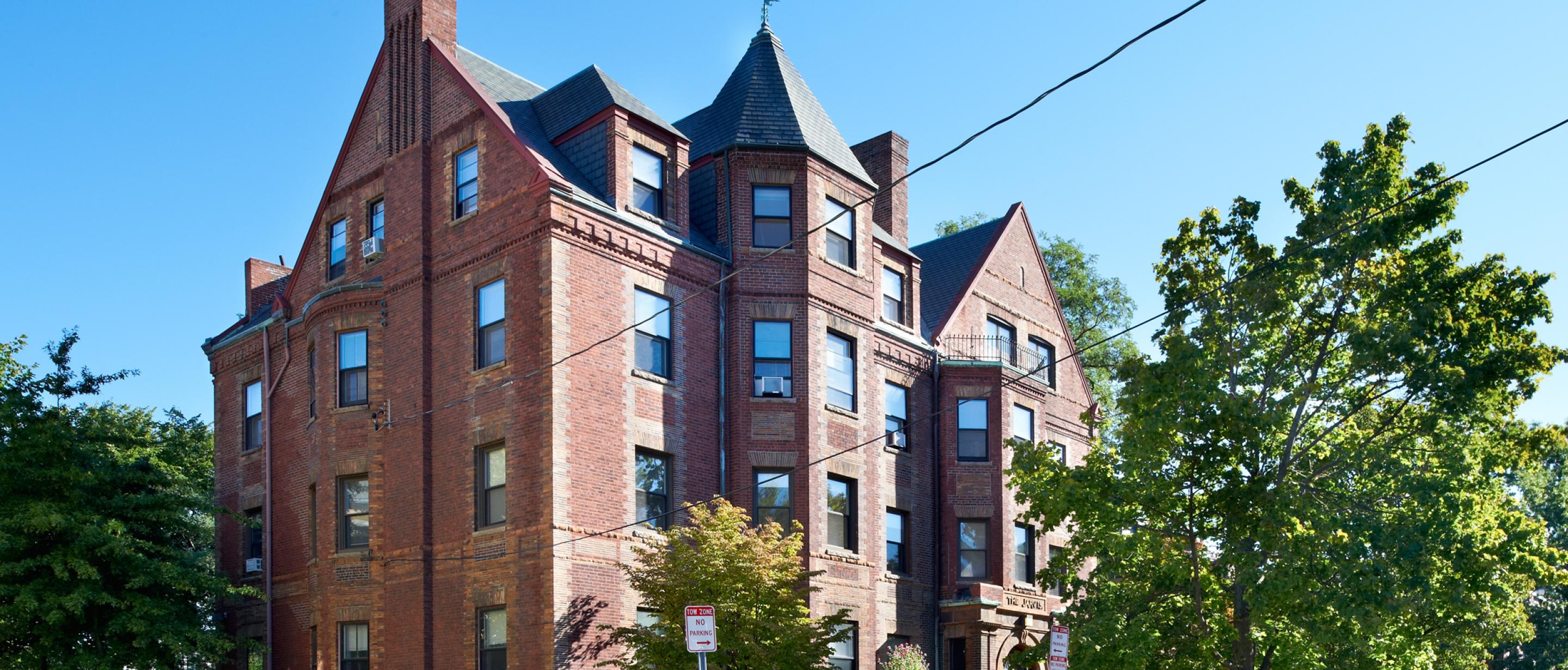 27 Everett