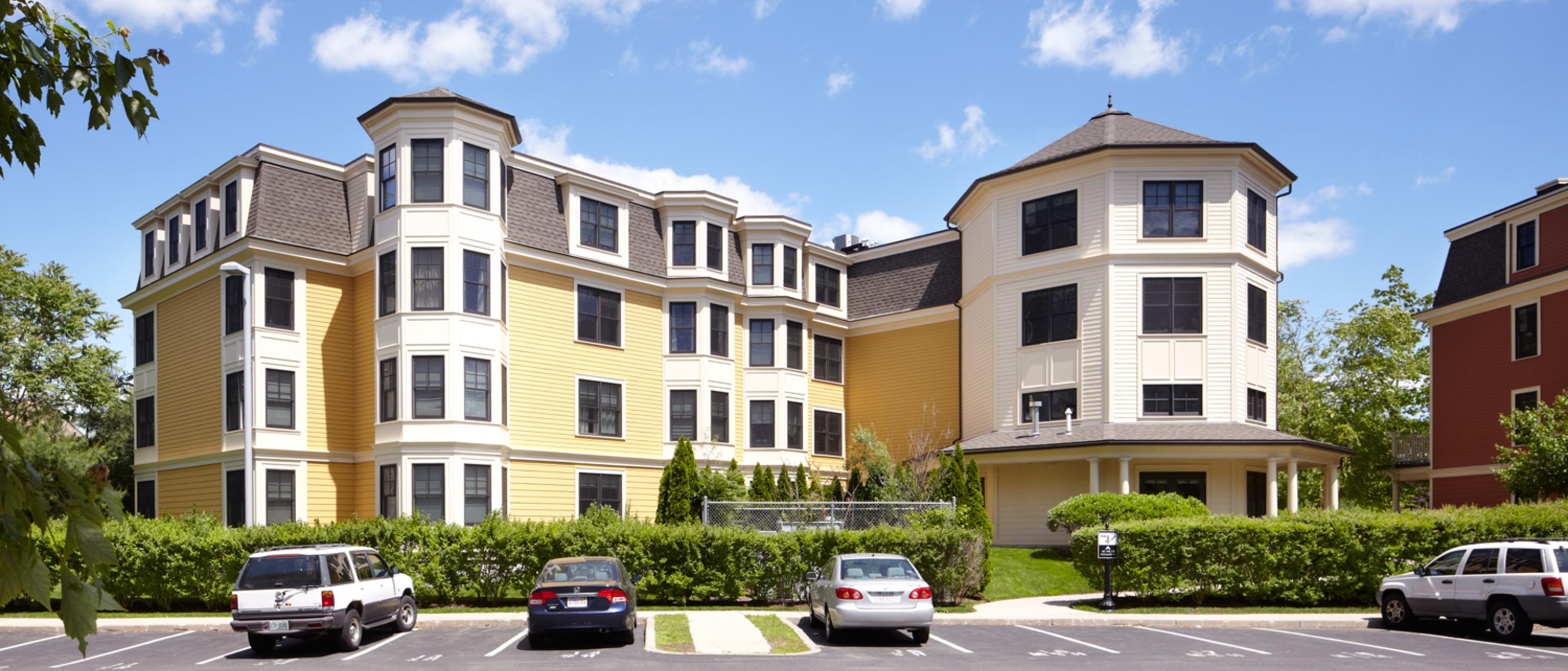 Pleasant Street Condos exterior